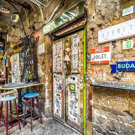 Apartment Kaz8 9 Budapest
