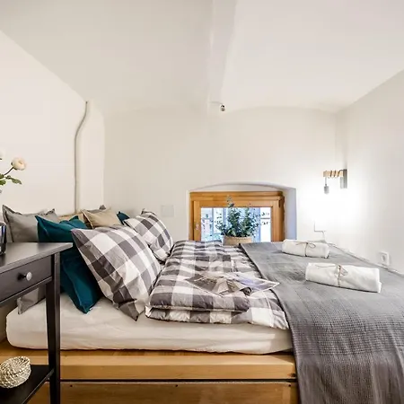 Kaz8 9 Apartment *